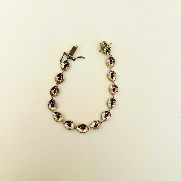 NWT .925 Sterling Silver Garnet Bracelet - Picture 6 of 7